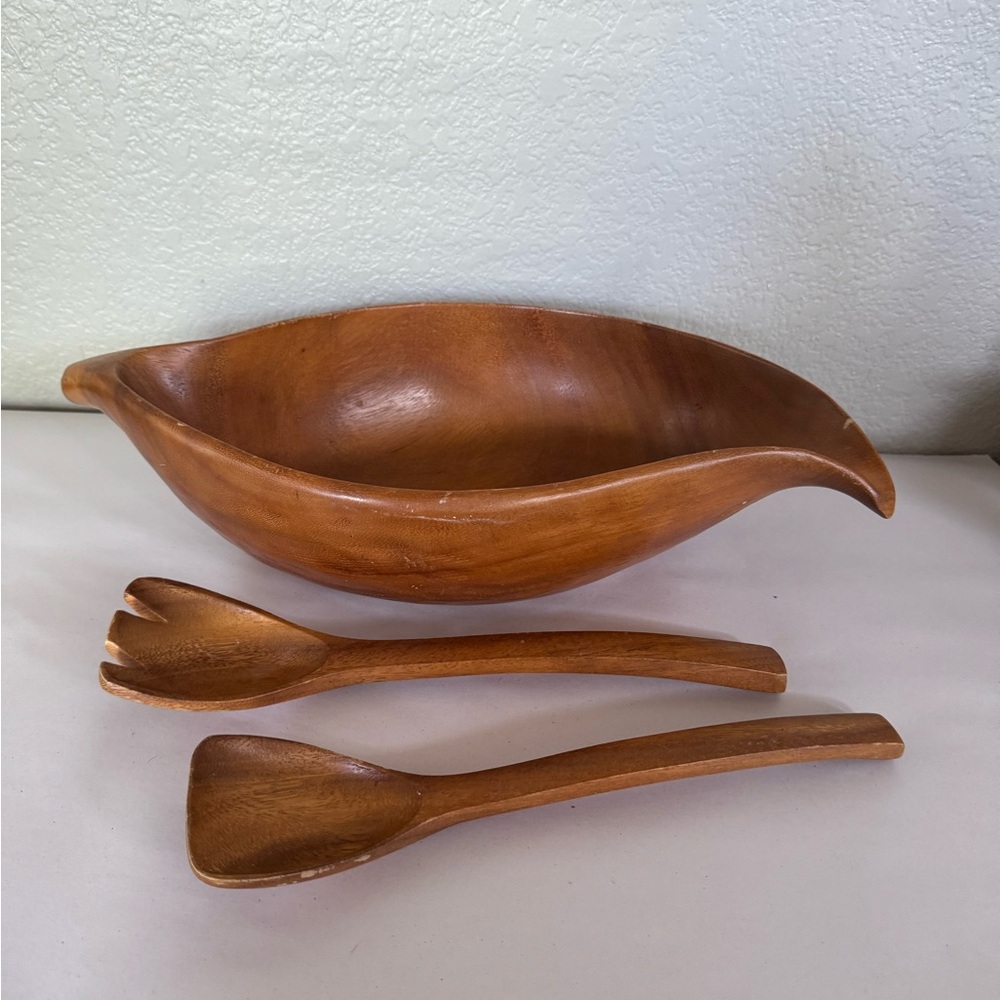 Elegant Wooden Salad Bowl Set